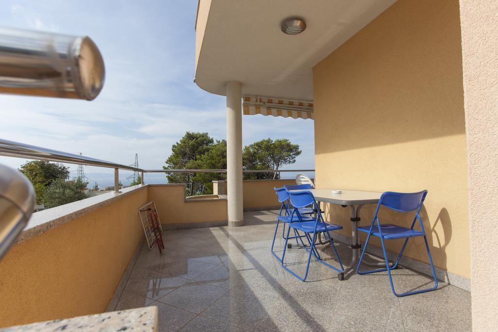 Apartments Damjanovic Makarska Esterno foto