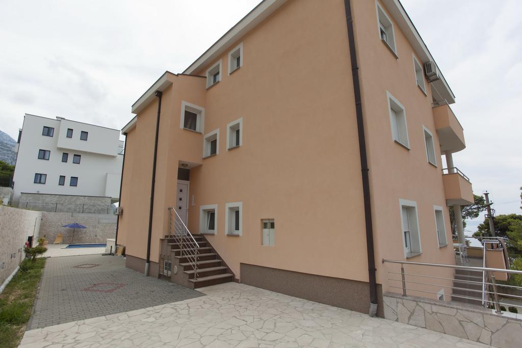 Apartments Damjanovic Makarska Esterno foto