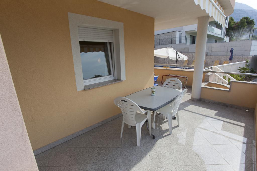 Apartments Damjanovic Makarska Esterno foto